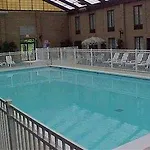 Gold Vault Inn 